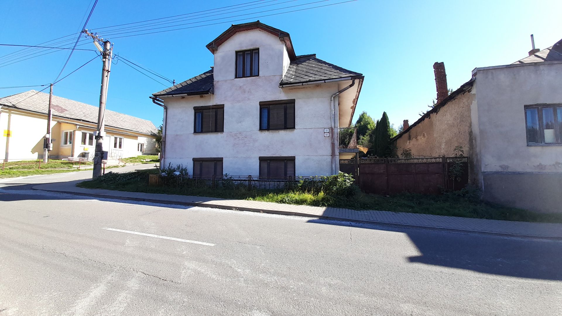 EXKLUZÍVNE na predaj rodinný dom v obci Poproč