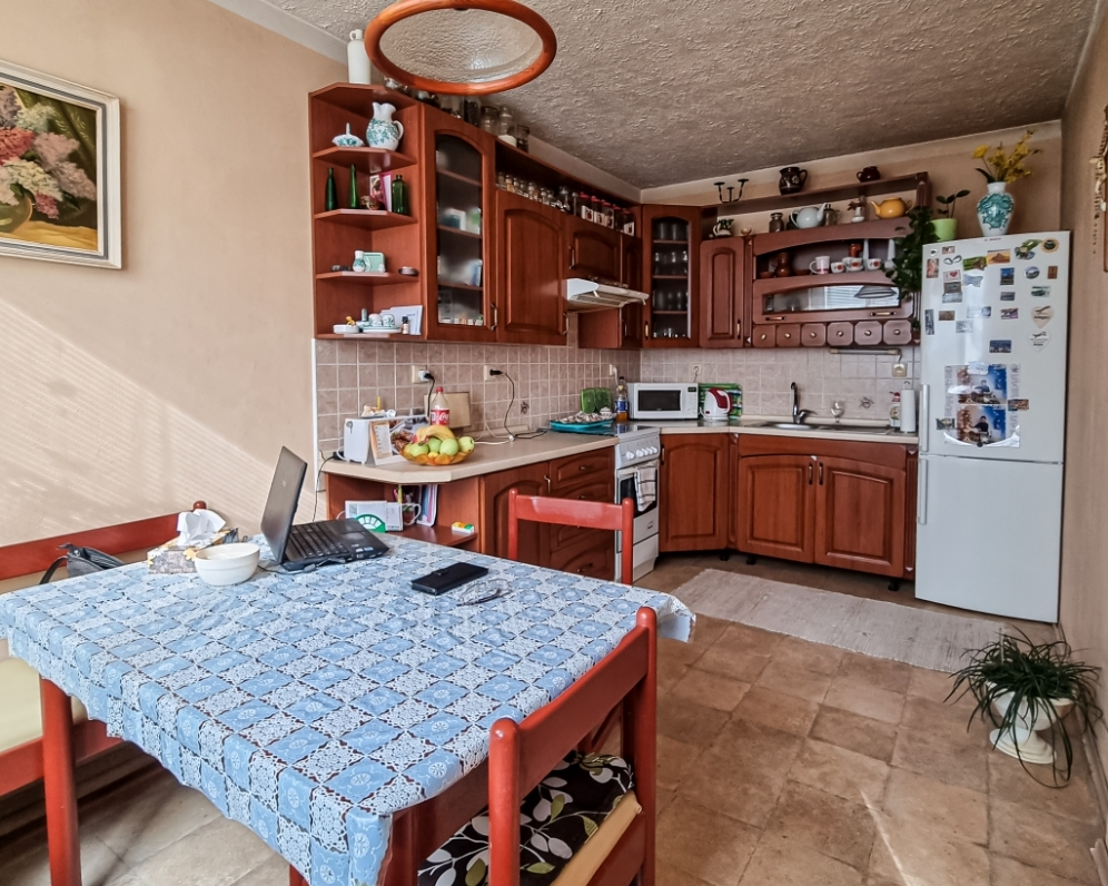 Na predaj 3 izbový byt, 68 m2, posch.. 4/8, Ružínska ul.