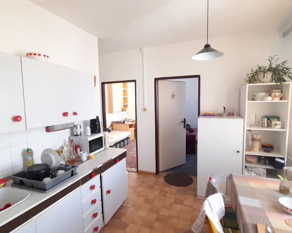 Terasa 4 - izbový byt, 73 m2 + balkón