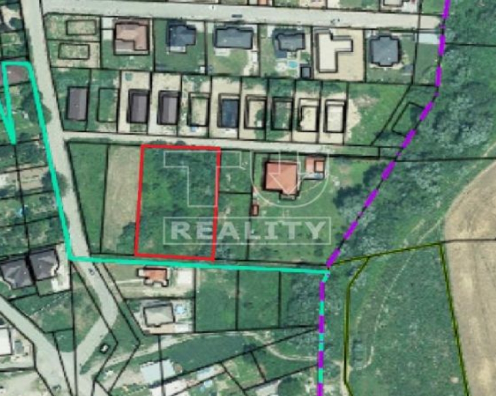 Stavebný pozemok v obci Čaňa o rozlohe 2251 m2 s možnosťou rozdelenia pozemku