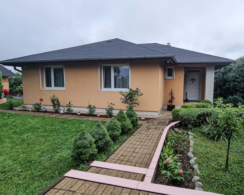 Rodinný dom 115 m2 zastavaná plocha + 953 m2 záhrada, Hodkovce, Košice - okolie